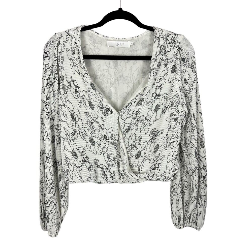 ASTR The Label Size S Wrap Blouse Floral Cropped Bishop Sleeve Accordion